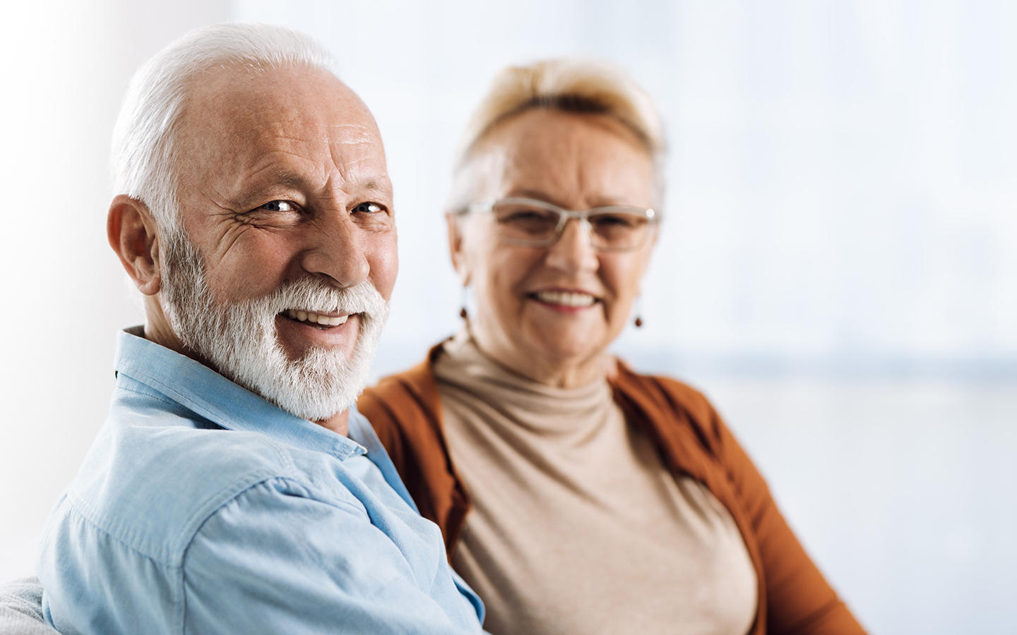 Los mayores de 65 años no quieren quedarse atrás en el imparable proceso de la digitalización. Entidades como Banco Santander adaptan sus servicios para contribuir a esta tarea tan necesaria